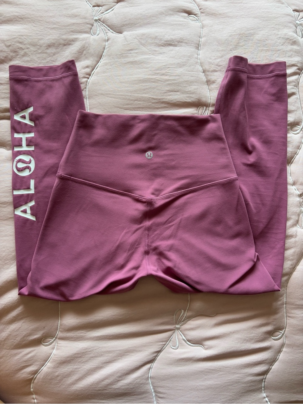 lululemon athletica Mauve Leggings with ALOHA Graphic